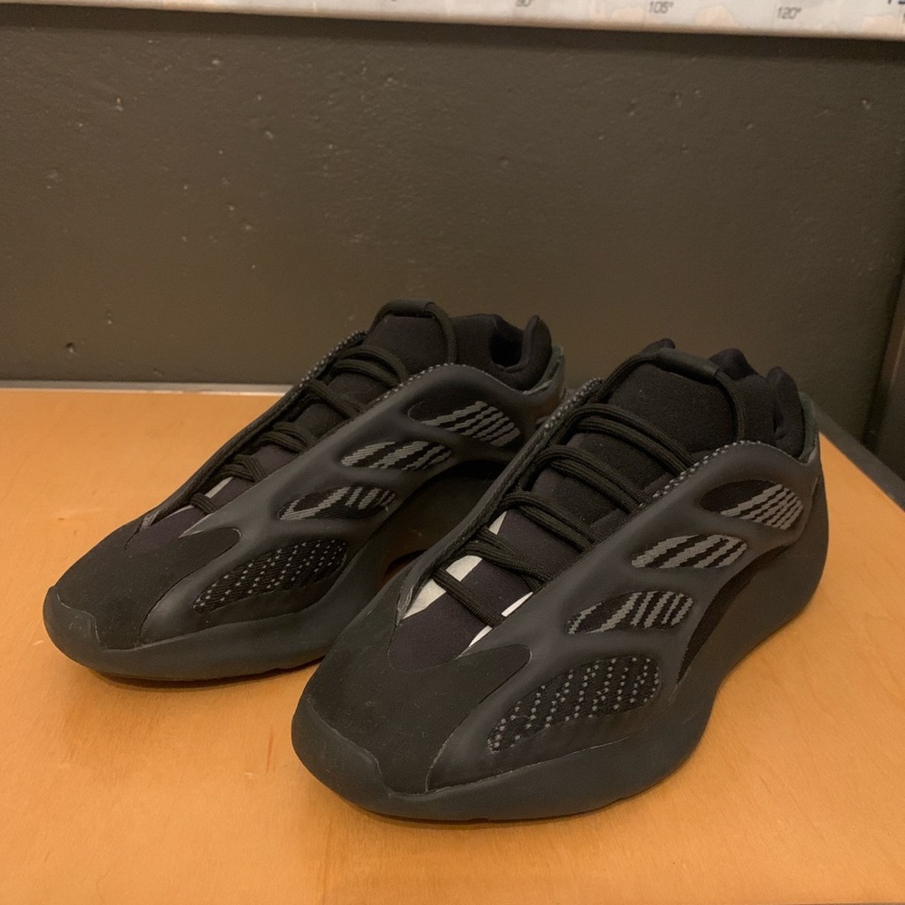 Yeezy 700 V3 ‘Dark Glow’ - size 8.5 (mens).